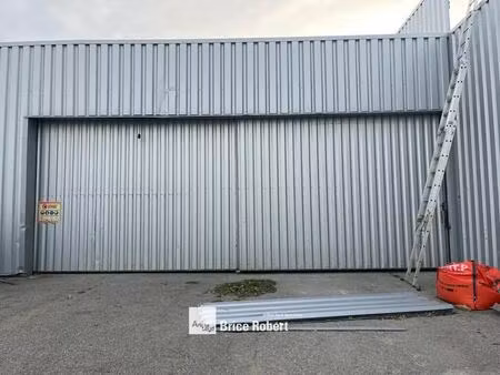 location local d’activités genas 69740 150m² à 450m²