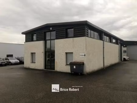 location local d’activités jons 69330 300m²
