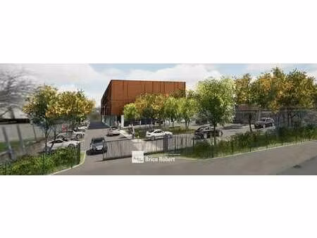 location local d'activités 2 311 m²