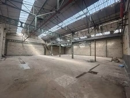 vente local d'activités 965 m²