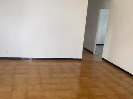 location local professionnel 103m² ste suzanne 97441