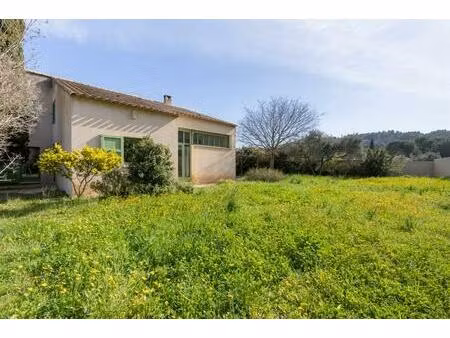 belle maison familiale de 143 m² – 7 pièces – orgon