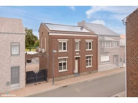 huis te koop in riemst met 6 slaapkamers