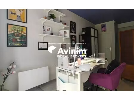 location commerce bron 69500 24m²