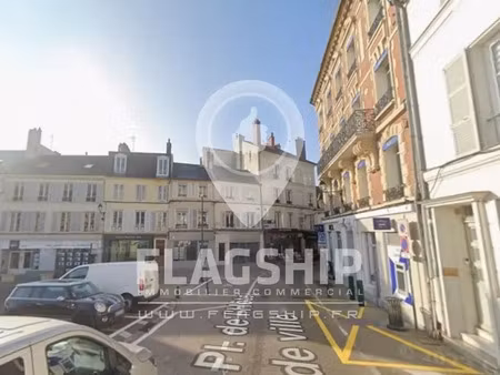 location commerce pontoise 95300 114m²