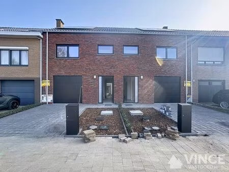 nagelnieuwe woning met 3 slaapkamers in rustige wijk