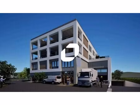 vente local d'activités 796 m² à 1 715 m²