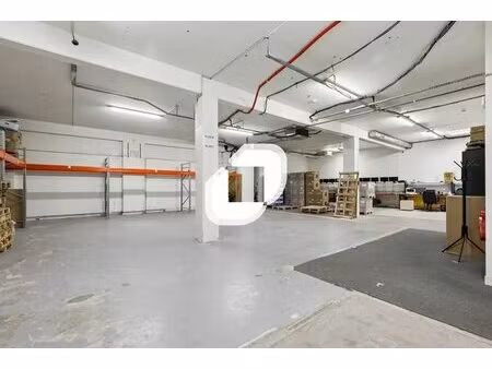 vente local d'activités 472 m²