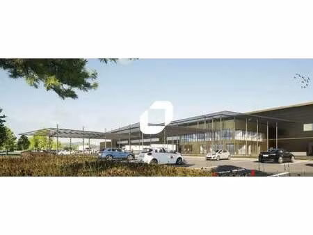 vente entrepôt 30 598 m²