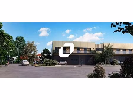 vente local d'activités 400 m²