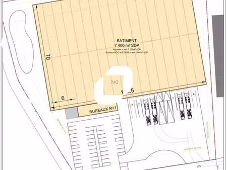 vente entrepôt 7 700 m²
