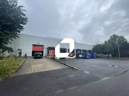 vente entrepôt 5 050 m²