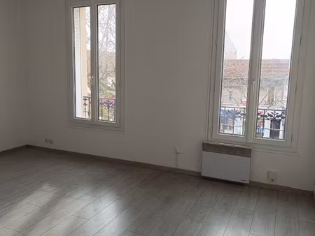 location appartement 1 pièce 27m² joinville le pont 94340