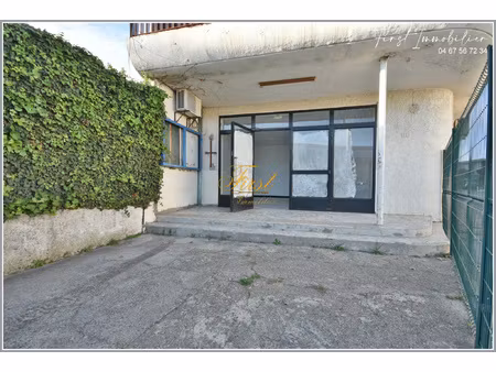 local commercial face au collége frédéric mistral