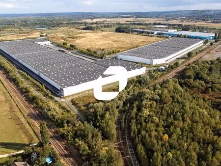 location entrepôt bruyeres sur oise 95820 4896m² à 10043m²