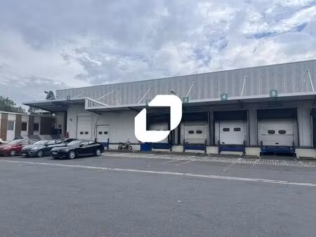 location entrepôt 7 005 m²