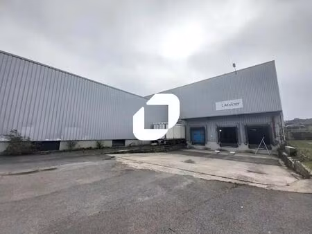 location local d'activités 1 485 m² à 9 590 m²