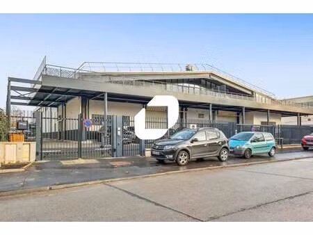 location bureaux 967 m²