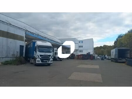 location entrepôt bobigny 93000 3200m²