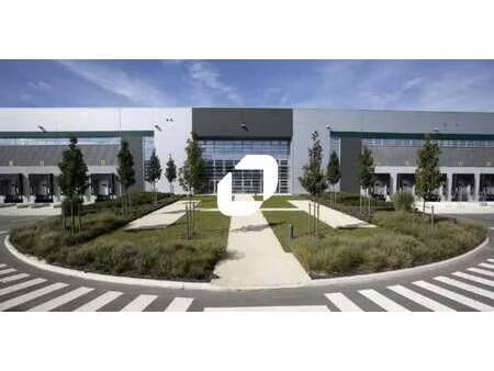 location entrepôt moissy cramayel 77550 6620m²
