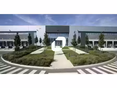 location entrepôt 6620m²