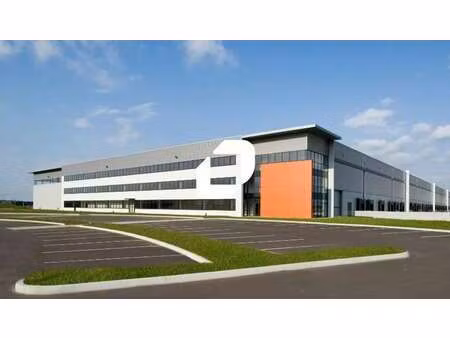 location entrepôt 24 526 m²