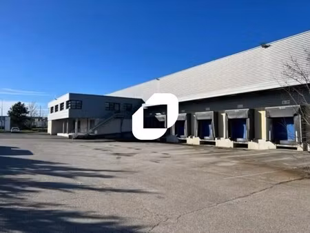 location local d'activités 1 953 m² à 10 761 m²
