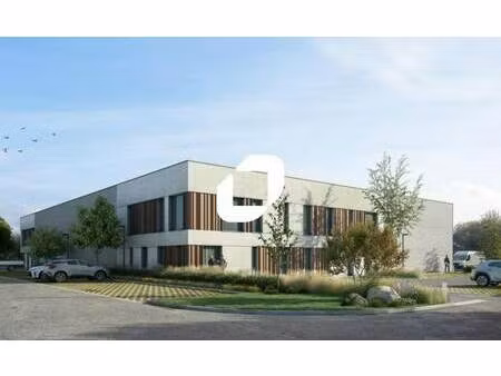 location local d'activités 327 m² à 3 916 m²