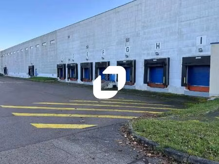 location entrepôt 2 462 m²