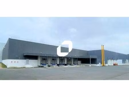 location entrepôt 10 167 m²