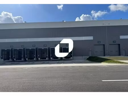 location entrepôt 12 420 m² à 25 560 m²