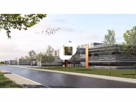 location entrepôt hagondange 57300 131000m²