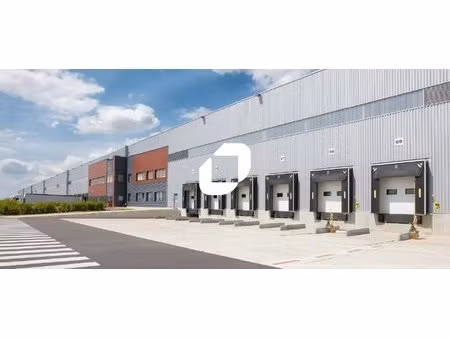 location entrepôt saint mard 77230 17551m²