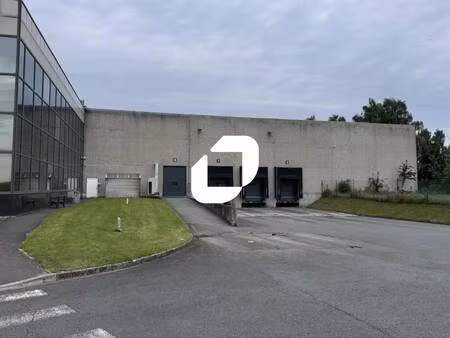 location entrepôt 12 665 m²
