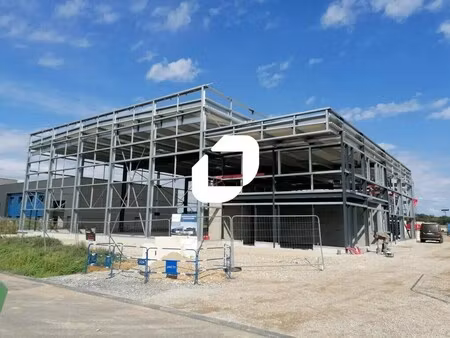 location local d'activités 1 457 m² à 1 939 m²