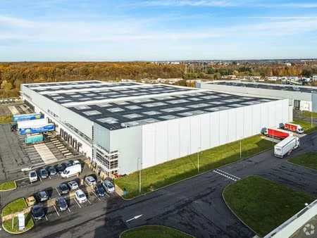 location entrepôt combs la ville 77380 5978m²
