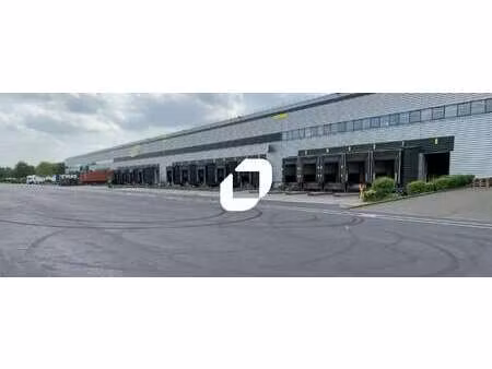 location entrepôt 4 833 m² à 42 391 m²