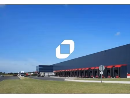 location entrepôt meung sur loire 45130 4515m² à 10115m²