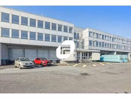 location entrepôt 1 583 m² à 8 804 m²