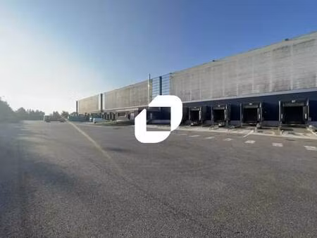 location local d'activités 22 582 m²