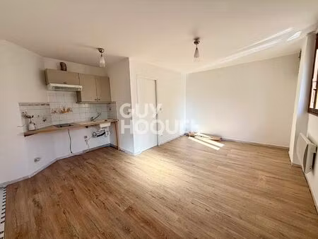 epone - appartement 2 pièces 29.75 m2