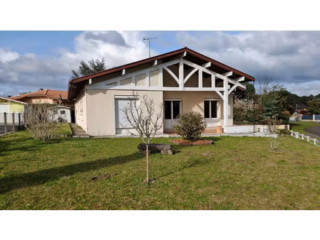 maison plain-pied avec 2 chambres au calme