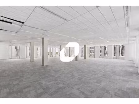 location bureaux 360 m² à 5 591 m²