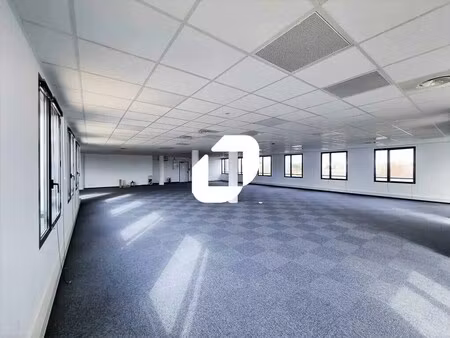 location bureaux 205 m² à 1 188 m²