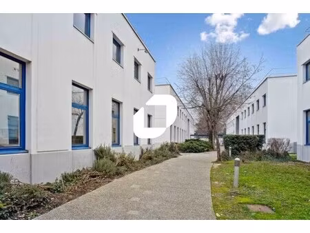 location bureaux 101 m² à 1 568 m²