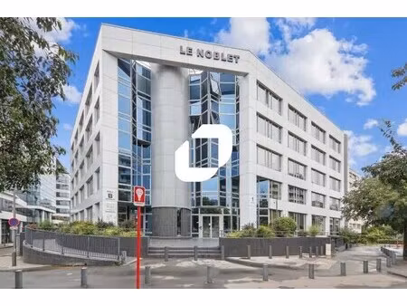 location bureaux 400 m² à 732 m²