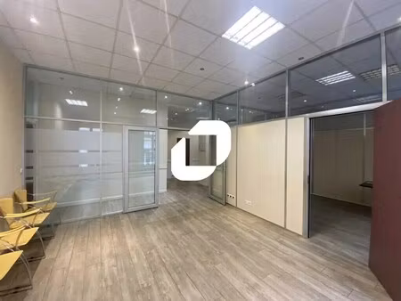 location bureaux 200 m²