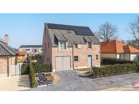 huis te koop in zonhoven met 3 slaapkamers