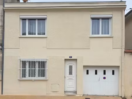 location maison 3 pièces 86 m² à bordeaux (33000)