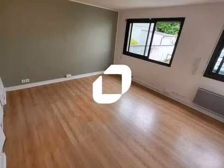 location bureaux 60 m²